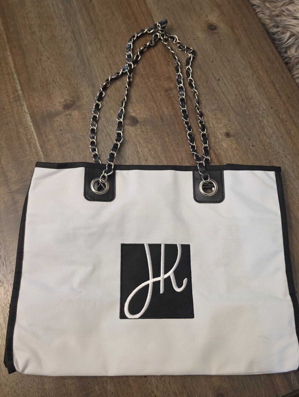 New Joseph Ribkoff Bag - Picture 3 of 8
